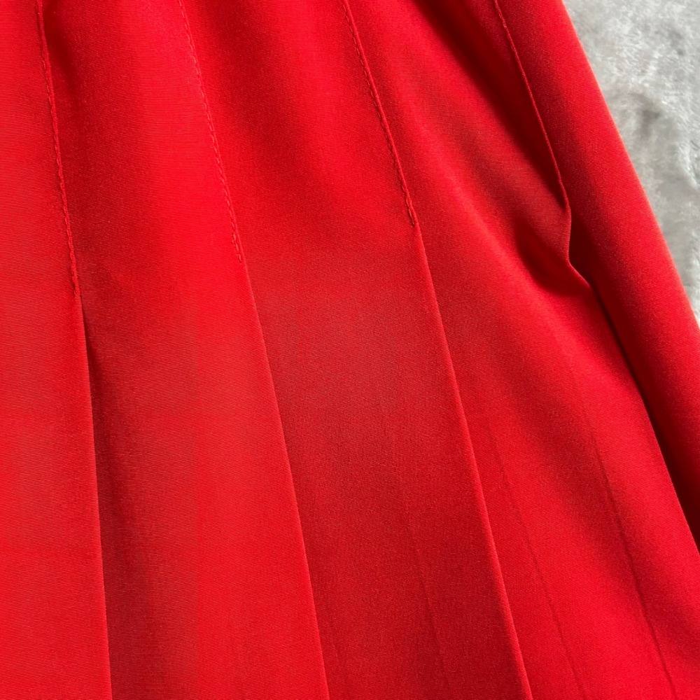 Susan Bristol Vintage Red Pleated Midi Skirt Elastic Waist Made in USA Size 12 - Picture 6 of 10